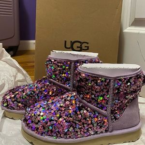 UGG CLASSIC MINI STELLAR SEQUIN WOMEN SIZE 6